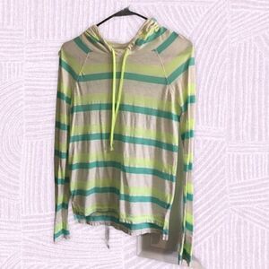 AMERICAN Eagle long sleeve hooded tshirt